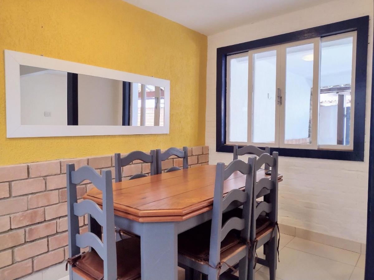 Casa Com Garagem - 300M Da Rua Das Pedras Армасан-душ-Бузіус Екстер'єр фото